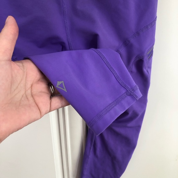 Unique Ivivva by Lululemon crop leggings - Picture 8 of 12